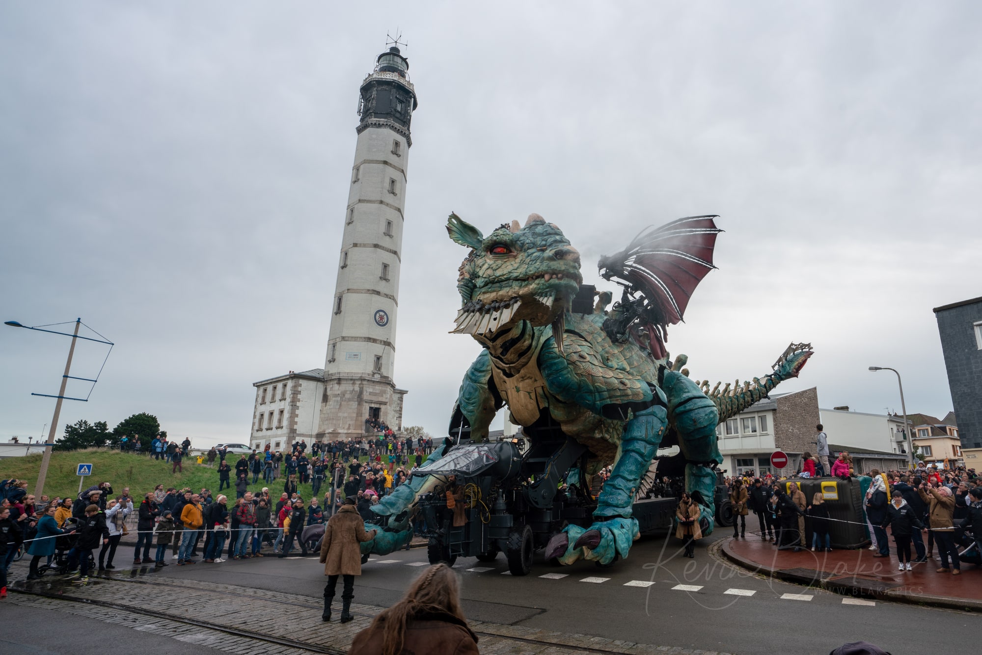 Calais Dragon 24