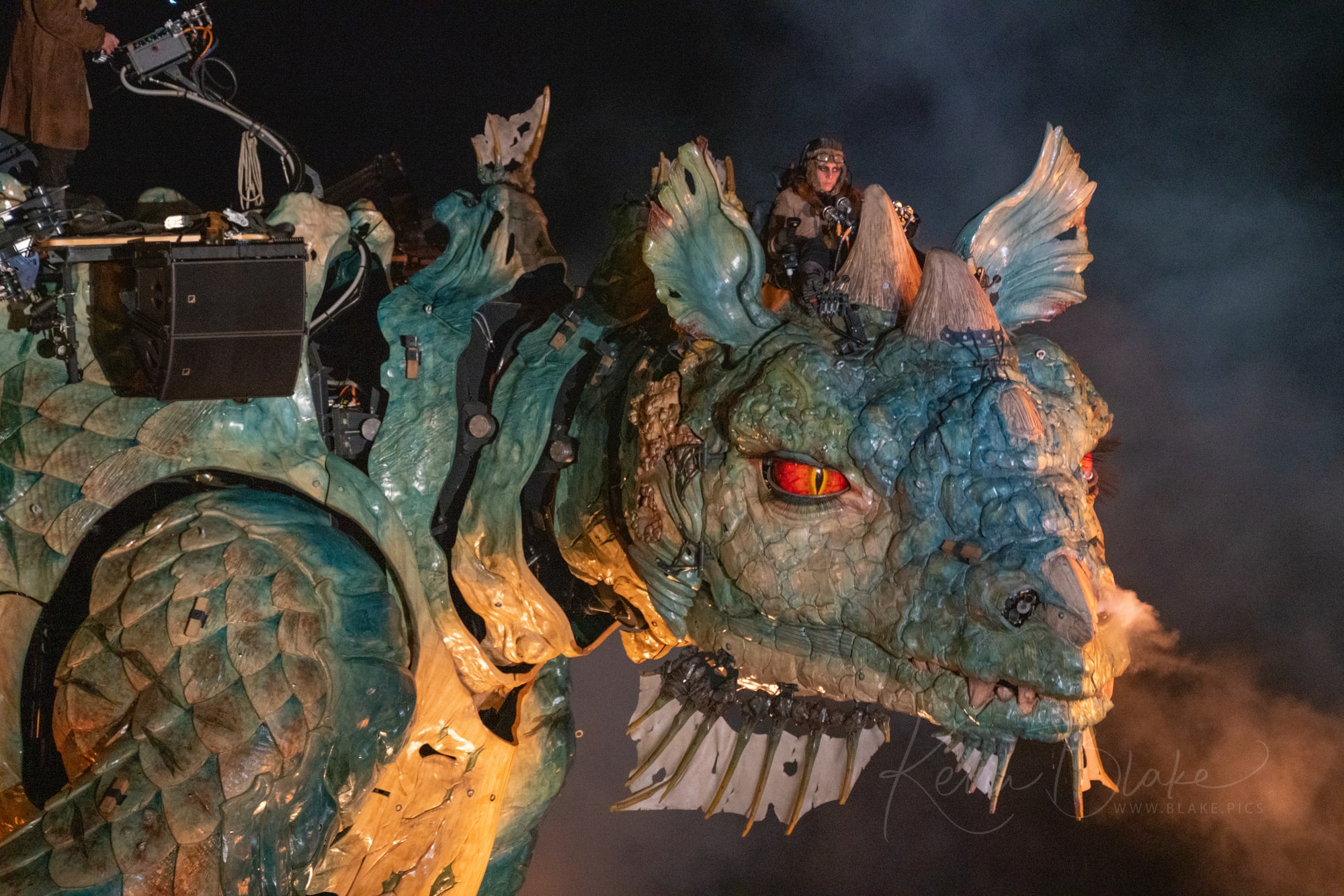 Calais Dragon 28